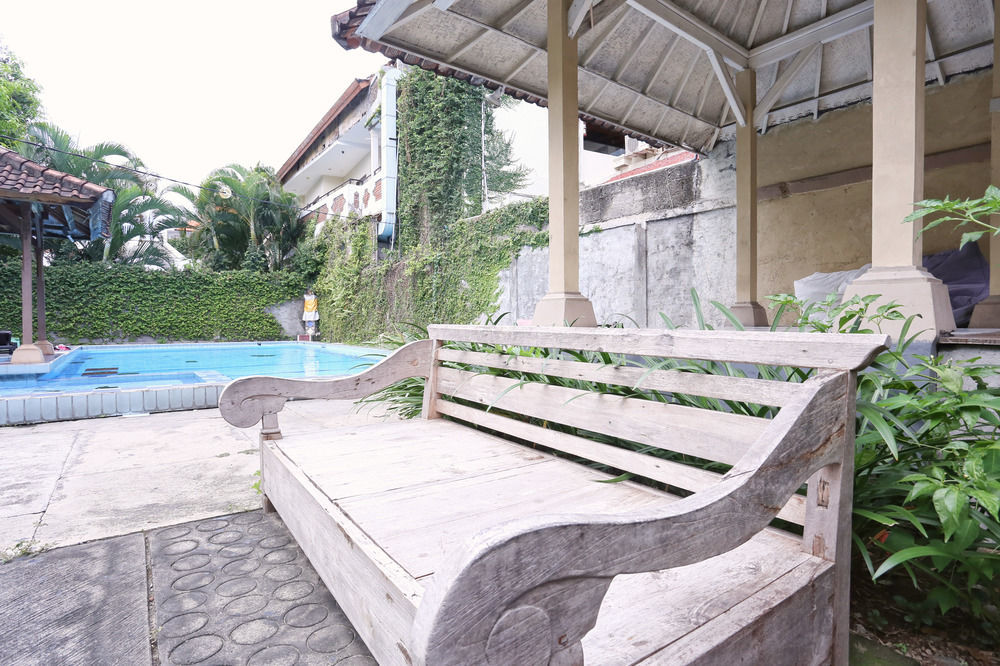 Kedin'S Inn Seminyak Extérieur photo