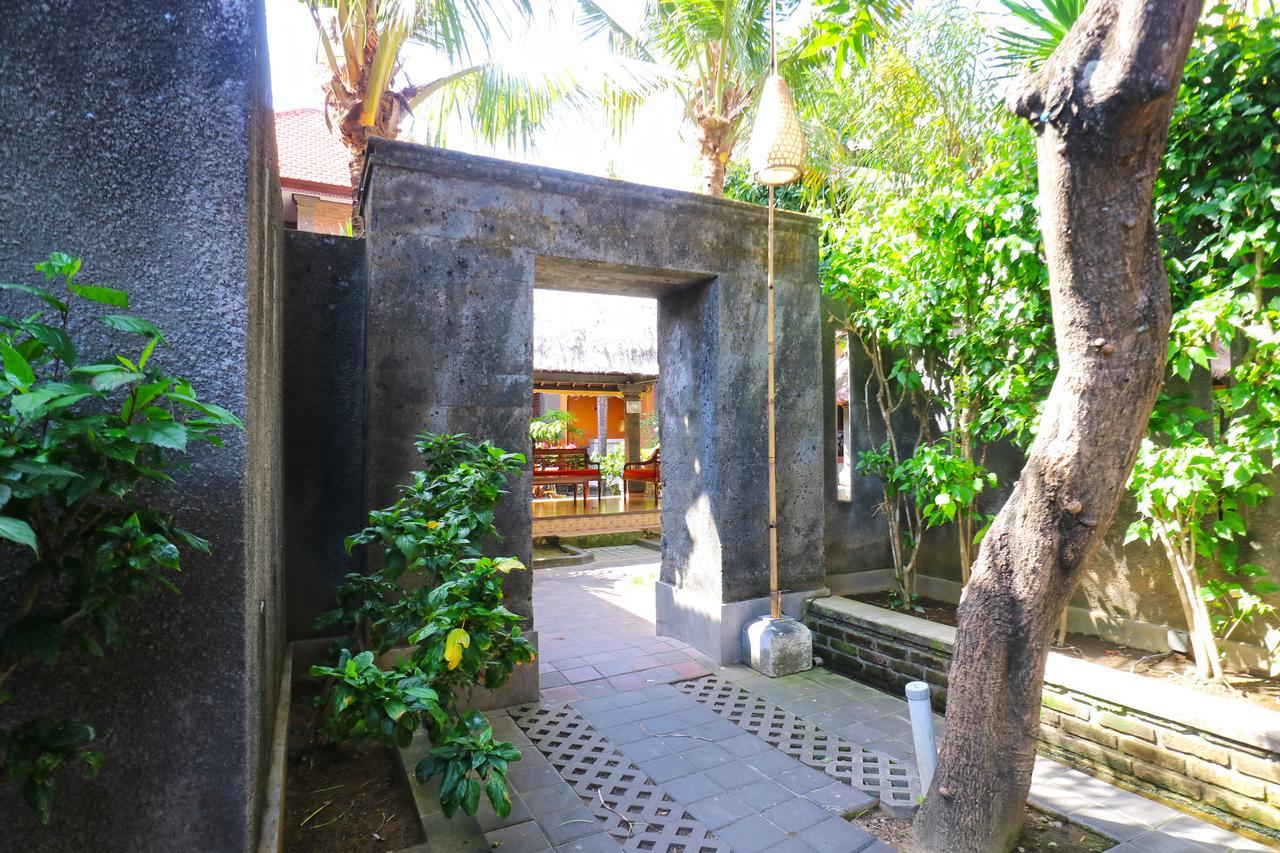 Kedin'S Inn Seminyak Extérieur photo